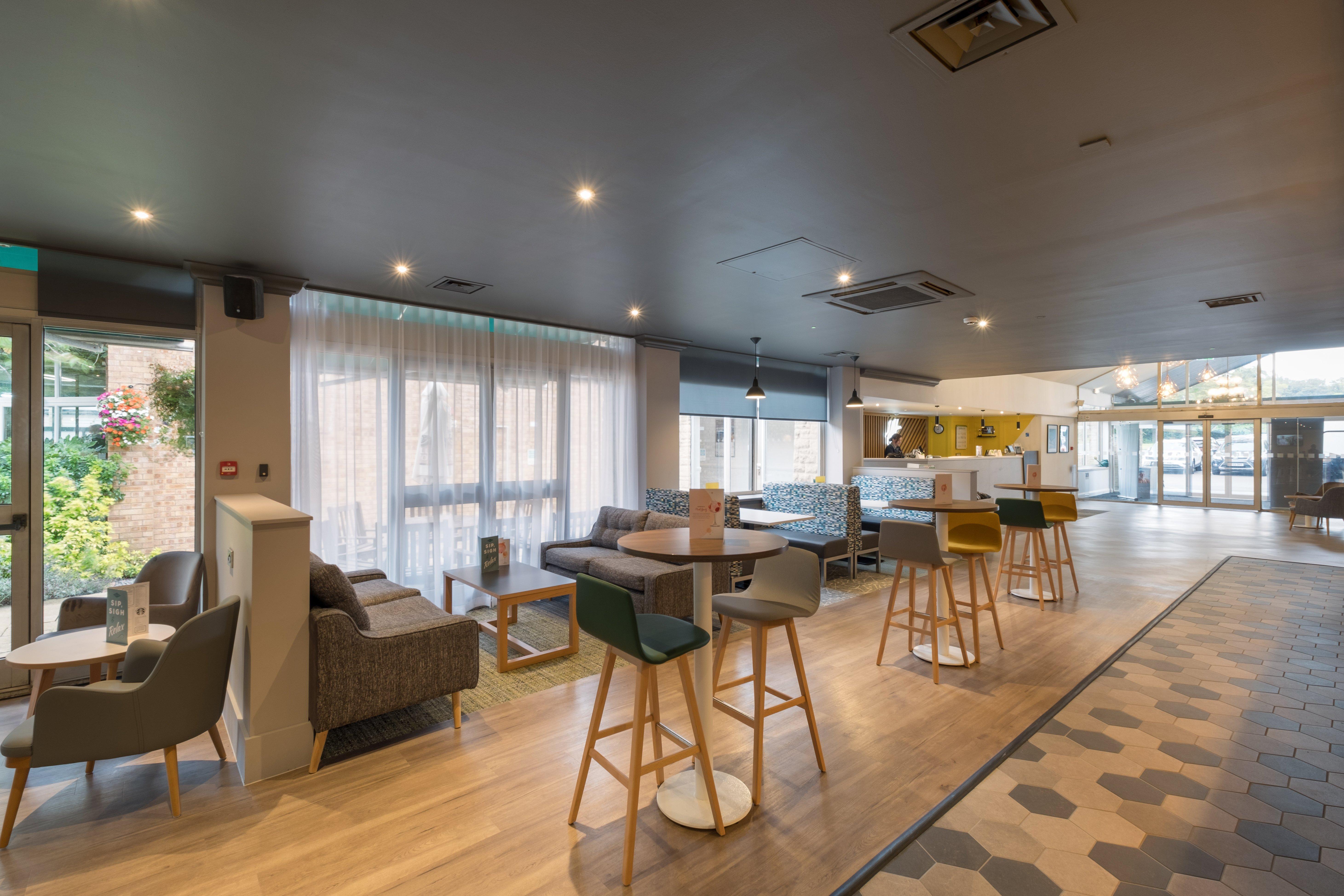 Holiday Inn Swindon By Ihg Eksteriør bilde