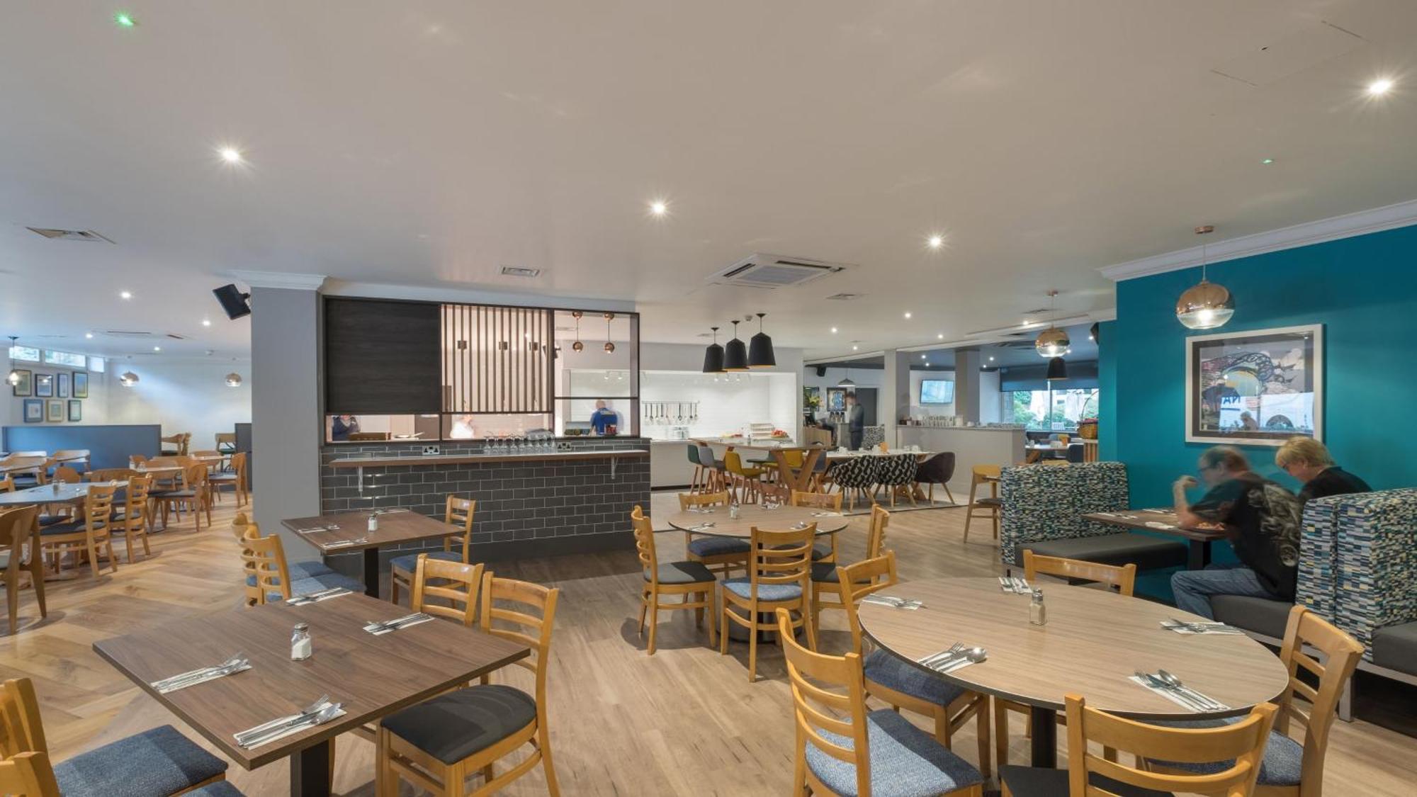 Holiday Inn Swindon By Ihg Eksteriør bilde